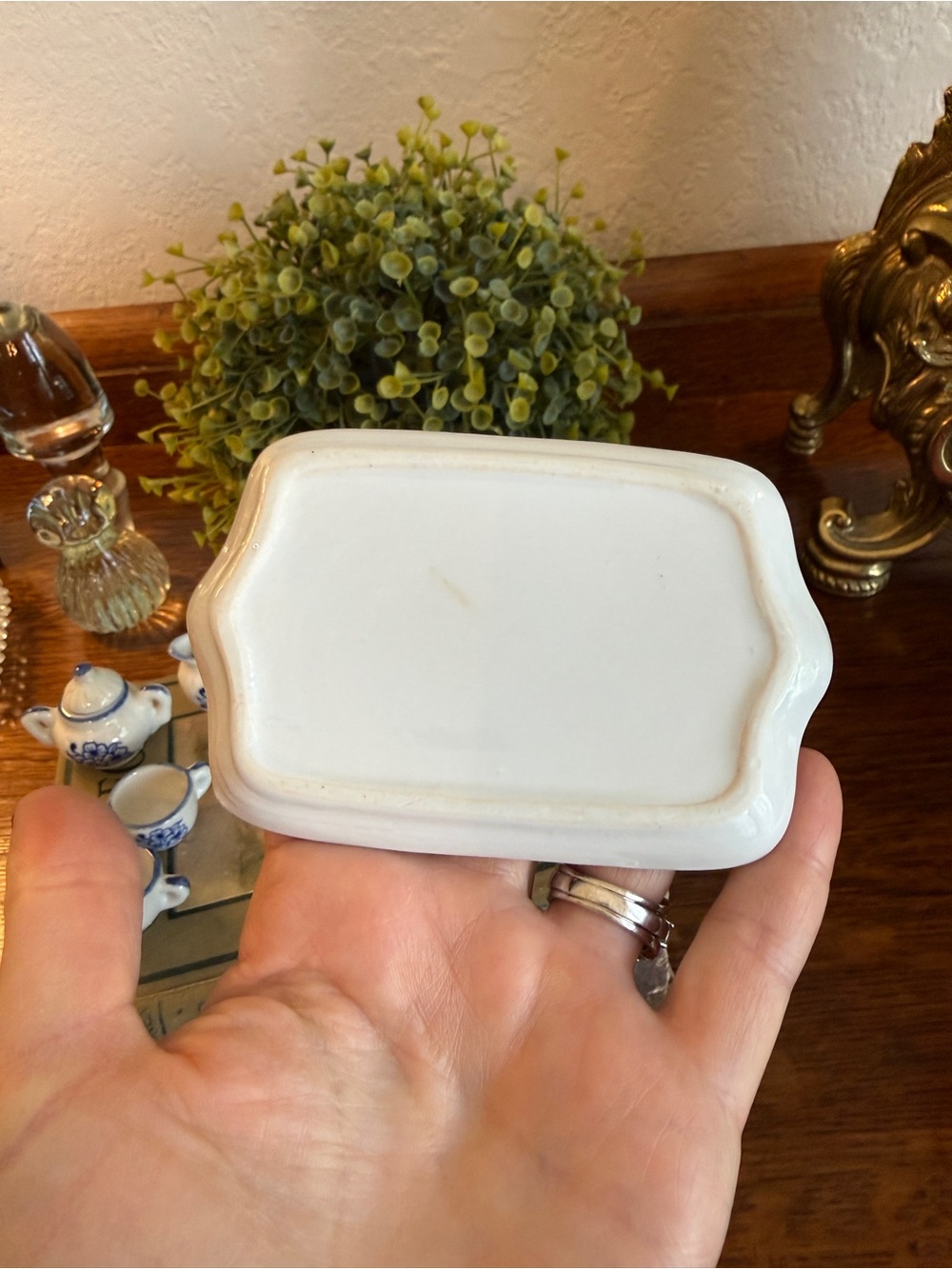 Vintage miniature White and Blue Porcelain Tea Set - Classic Floral Design - Picture 13 of 17
